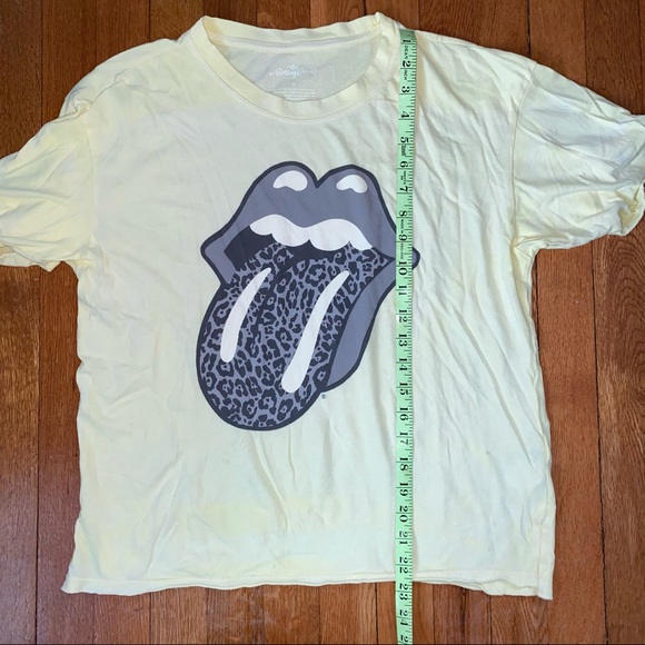 COPY - Rolling Stone Tshirt - Picture 6 of 6